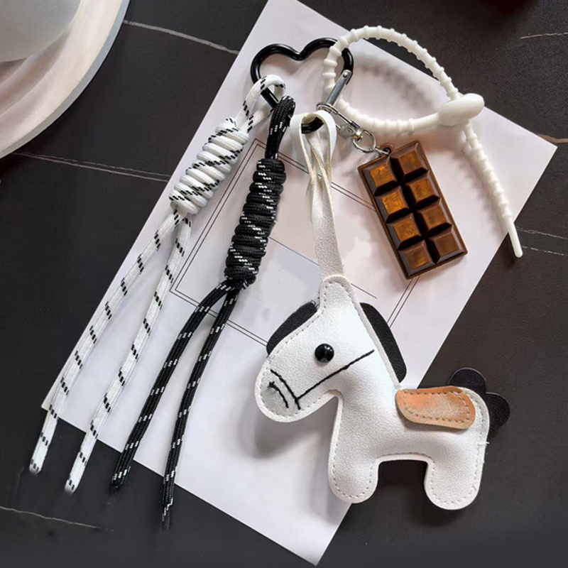 New INS Style Leather Horse Ye - Phone Accessories From China 评论和价格